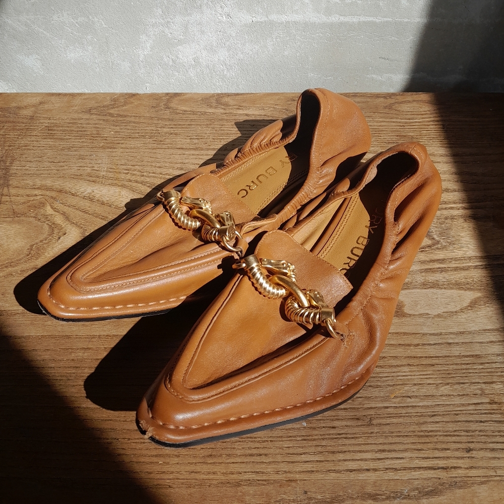 Tory Burch Brown Leather Loafers with Gold Chain - Picture 2 of 8